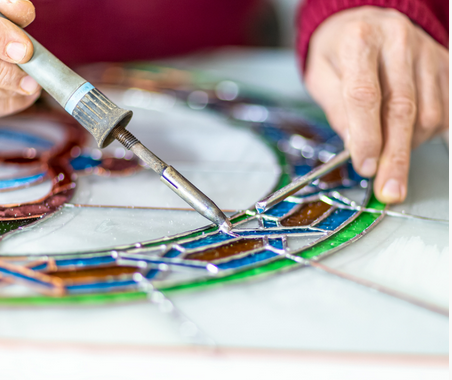 Atelier « art du vitrail » | Office de tourisme des Pays d’Oise et d ...